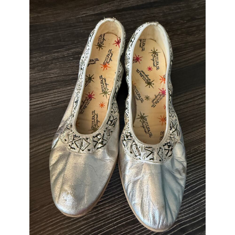 Vintage Guilfair Silver Leather Moccasins with Leather Soles Sz. 9